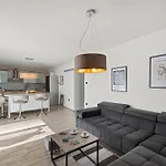 Apartment Noelle By The Sea In Porec, Istria