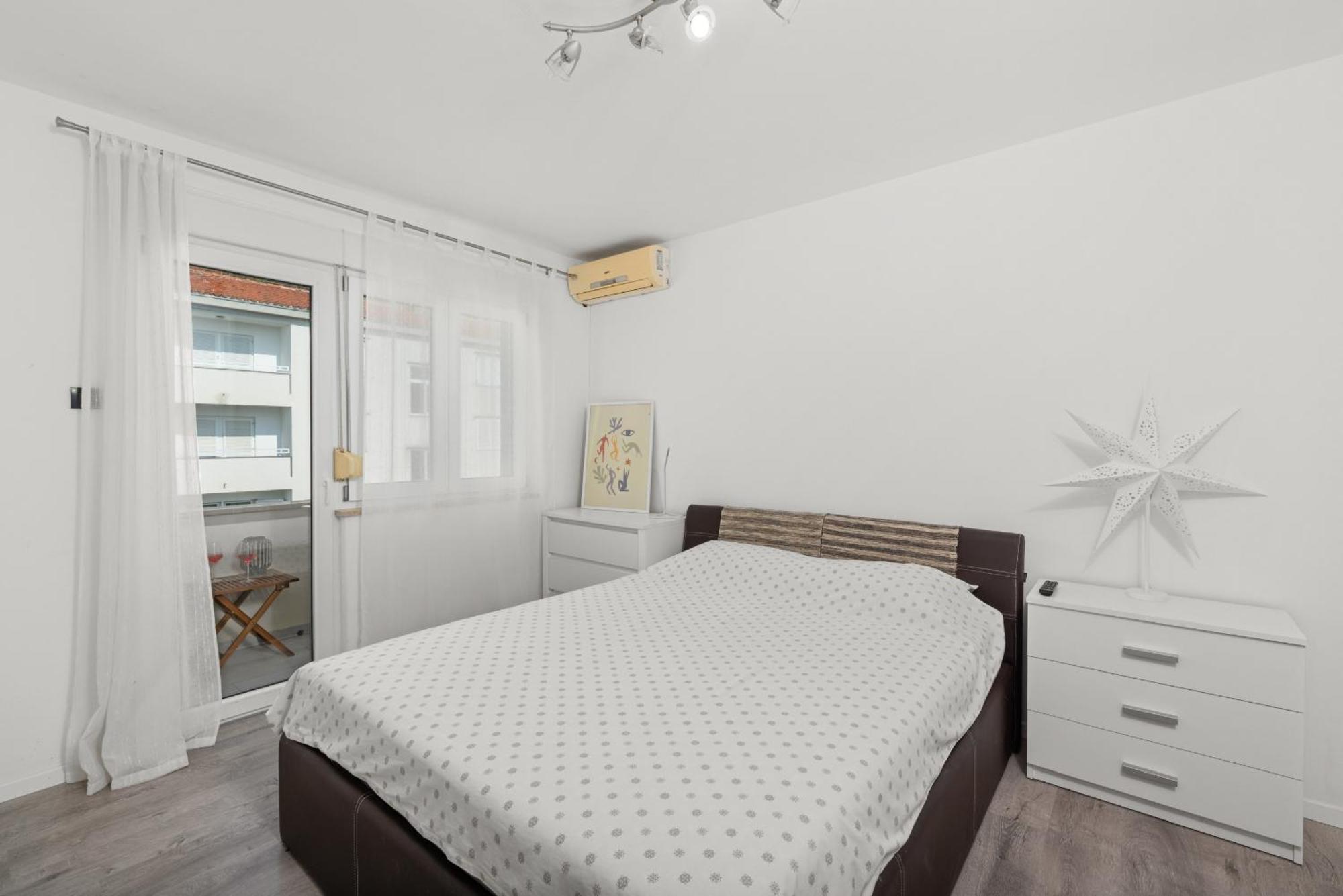 Apartment Noelle By The Sea In Porec, Istria