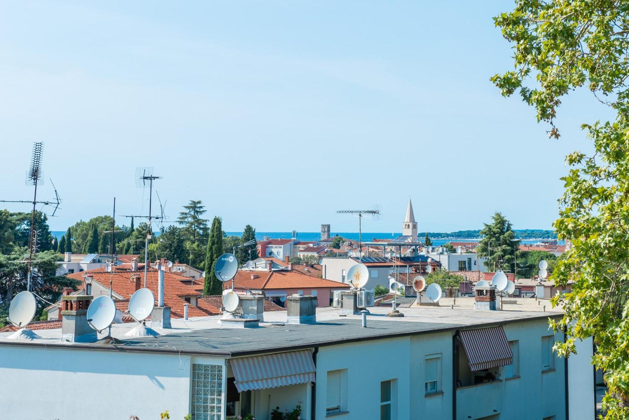 Apartment Noelle By The Sea In Porec, Istria *